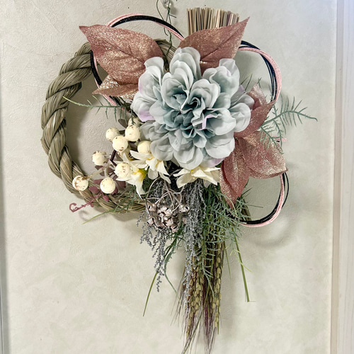 2026お正月飾り⭐︎稲穂のしめ縄飾りとブルーダリアのモダンアレンジ