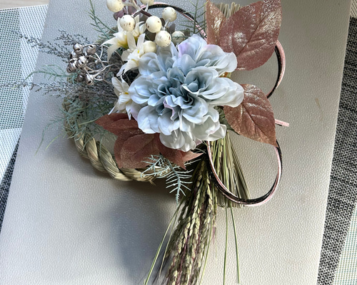 2026しめ縄飾り お正月飾り ナチュラルインテリア 2way ⑤ 2026お正月飾り⭐︎稲穂のしめ縄飾りとブルーダリアのモダンアレンジ