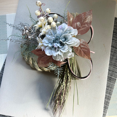 2026お正月飾り⭐︎稲穂のしめ縄飾りとブルーダリアのモダンアレンジ