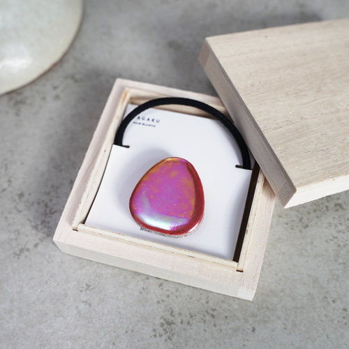 TH-85 美濃焼 タイル ヘアゴム パールカラー【裏面レザー加工】RED