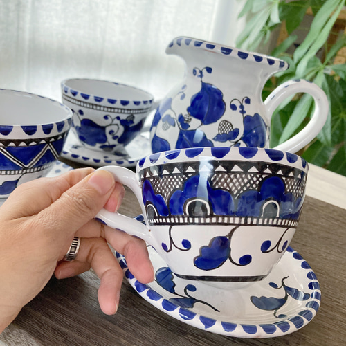 ティーカップ＆ソーサーマヨリカ焼き イタリア陶器 青い陶器