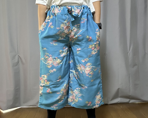 新品反物から( ´∀`)深い藍色✨素敵な柄♪着物リメイクカジュアルパンツ d62968e74a6b101ca3cc9c80d6a27a