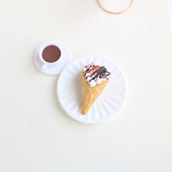 草莓巧克力醬可麗餅 B 耳環 吊飾 單支 甜點飾品 娃用 黏土人 第6張的照片