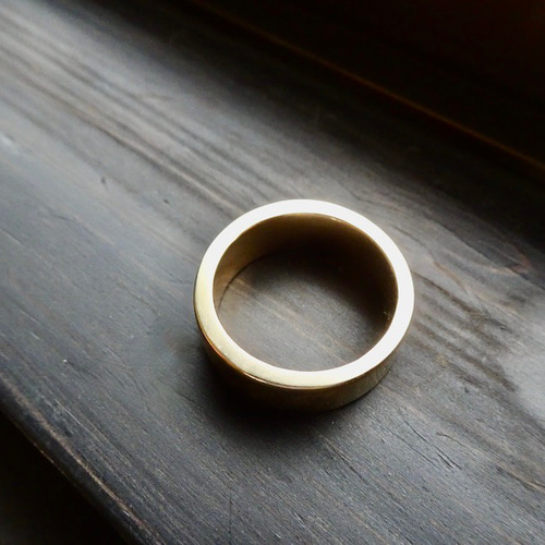 仁尾彫金『一つ星2.3mmダイヤ、幅7mm、ゴールド平打リング  