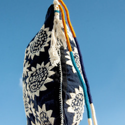 手縫い純綿サイドバックパック/刺繍クロスボディバッグ/刺繍ショルダーバッグ/インディゴ 手縫い藍染バッグ-フラワー クリスマス 17枚目の画像