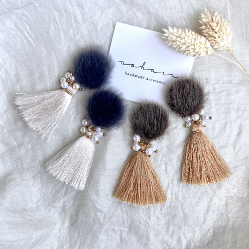 全2色 ファーカボション×パールタッセルピアス/イヤリング ピアス 