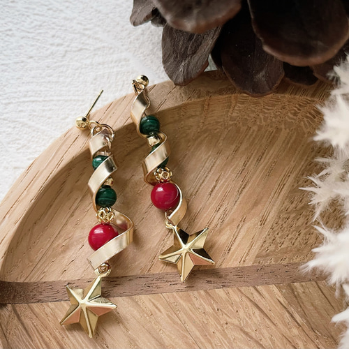 マラカイトとレッドコーラルのクリスマスツリーなピアス ピアス