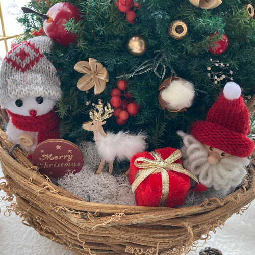 超早割クリスマス2025 壁かけカゴクリスマスツリーアレンジ