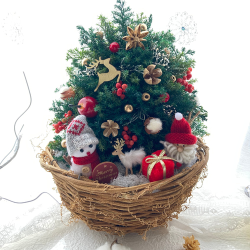 超早割クリスマス2025 壁かけカゴクリスマスツリーアレンジ