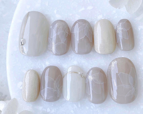 【オーダー】ネイルチップ　リボン　埋め尽くし　アイボリー オーダー】ネイルチップ リボン 埋め尽くし アイボリー