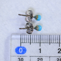 （1 件/出口）高品質小號睡美人綠松石耳環（3 毫米，鈦耳環） 第5張的照片