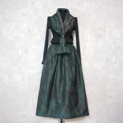 七の㉙　着物リメイク　緑の紬　セットアップ 楽天市場】【藍大島紬リメイクセットアップ】高木ふくえ作家一点