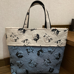 パッチワークバッグ　 小さなトートバッグ ハンドメイド　猫 パッチワークバッグ 小さなトートバッグ ハンドメイド 猫