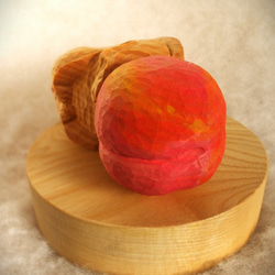 ♪桃に乗った桃んが！？♪木彫りのモモンガ♪ 11枚目の画像