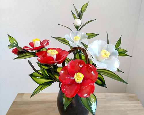 紅白椿♡つる付花器♡アメリカンフラワー♡ディップアート