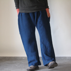 Quilt pants /群青色 草木染めオーガニックコットンキルトパンツ 藍染め 1枚目の画像