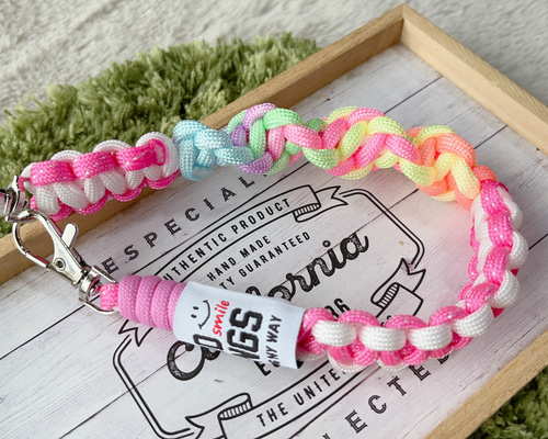 2e9d1196085f09efab3b32904d7560