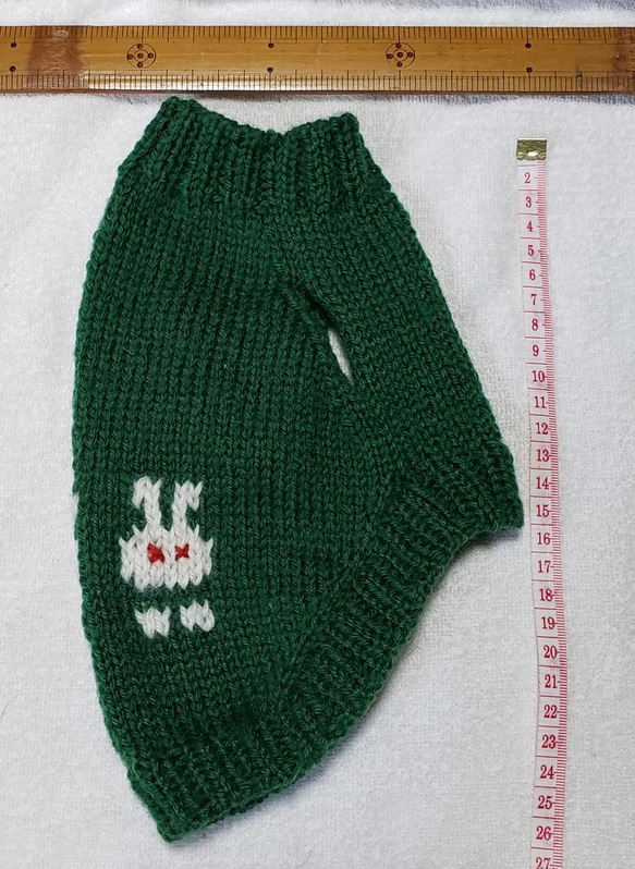 〈お年玉セール〉下記より2割引❤️犬用　手編み　三匹のウサギ模様編みセーター 5枚目の画像