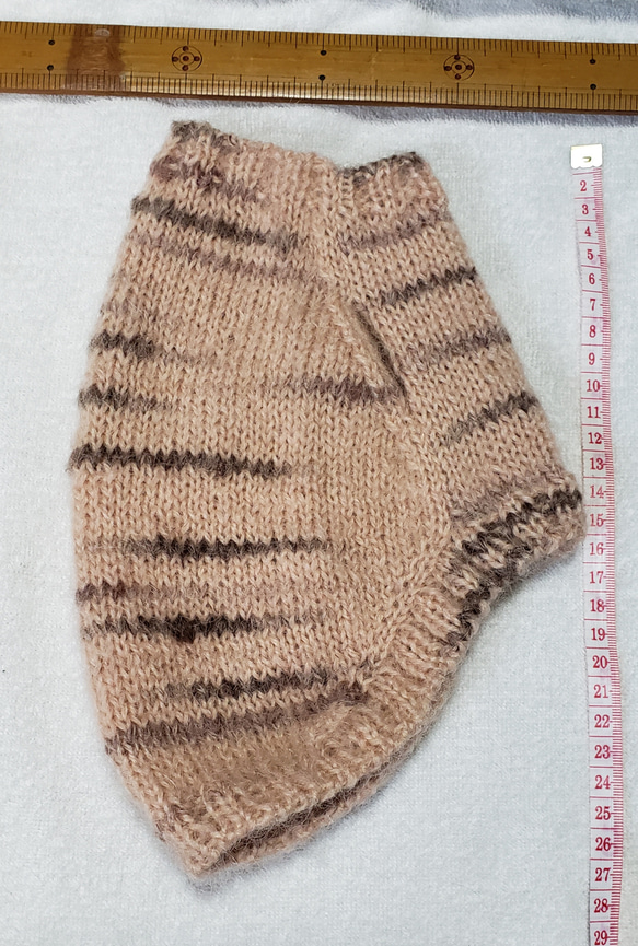 〈お年玉セール〉下記より2割引❤️犬用　手編み　トラトラピンクと茶色のセーター 4枚目の画像