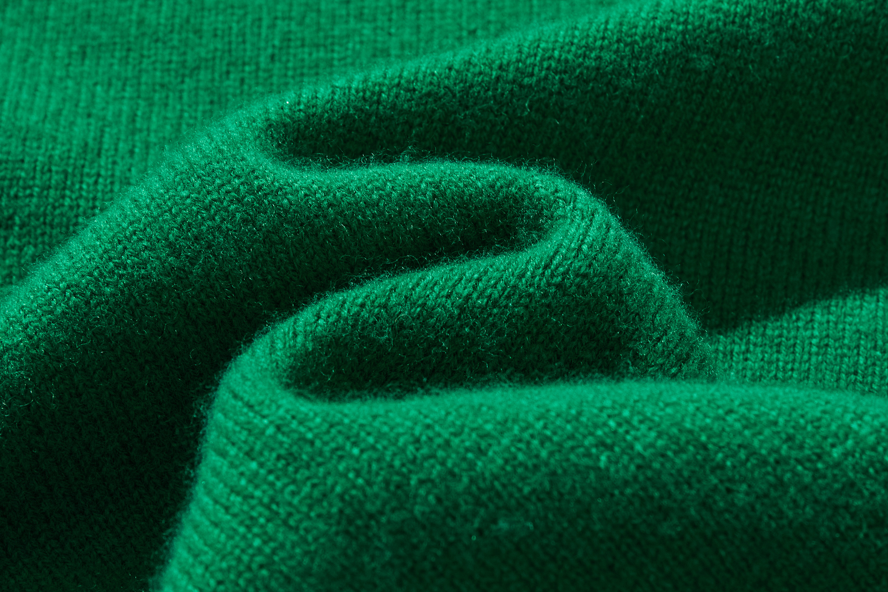 毎日だって着たくなる メリノウールを100％使用セーター　プルオーバー　グリーン　231102-4