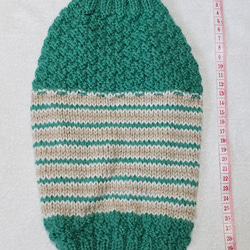 〈お年玉セール〉下記より2割引❤️犬用　手編み　緑、白、薄茶、模様編み　縞模様セーター 2枚目の画像