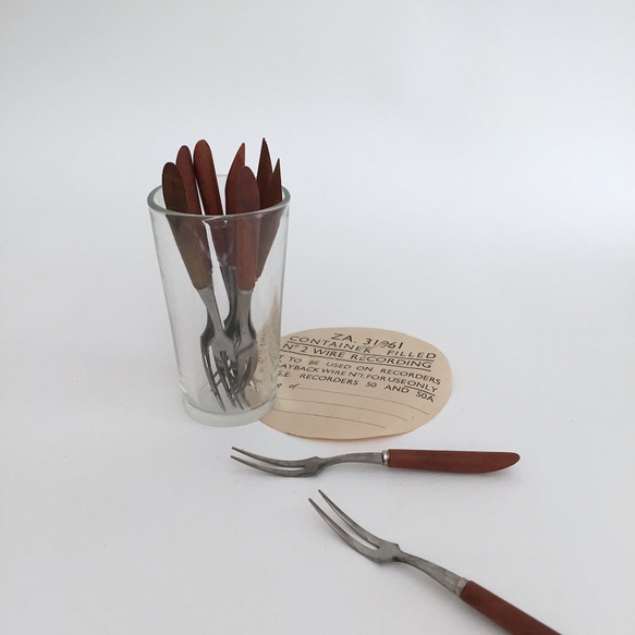 mini fork アンティークデザートフォーク　ハンドルウッド　レトロ　キッチン雑貨 北欧キッチン　ギフト 1枚目の画像