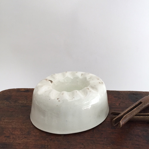 アンティークゼリーモールド 陶器のゼリー型 白の器 イギリス