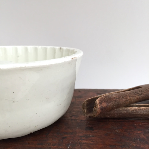 アンティークゼリーモールド 陶器のゼリー型 白の器 イギリス パーティ