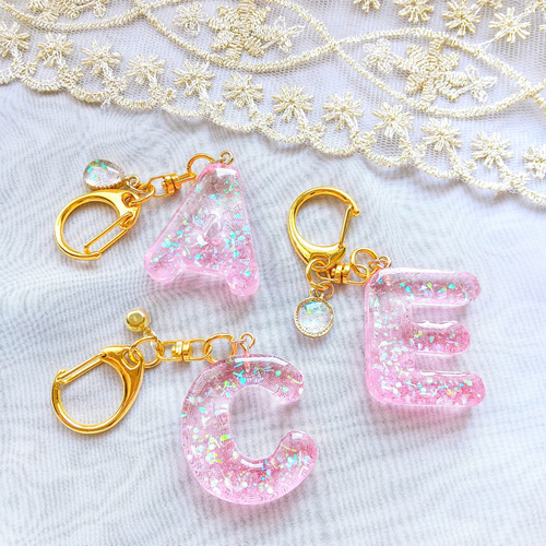☆ちぃ☆ピンクのさくらんぼ・イニシャルМ・イニシャルC バックチャーム イニシャル 「C」 キーホルダー ピンクソーダ キーホルダー 5f.m