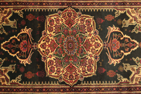 ヴィンテージラグ　美しいメダリオンのペルシアンバルーチ　オールド手織り絨毯　トライバルラグ　123x190cm　＃135 9枚目の画像