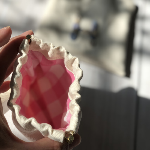 noopy♡ ウエイト枠 刺繍イニシャルポーチ♡ noopy♡ ウエイト枠 刺繍イニシャルポーチ♡ ひなママ