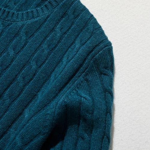 ☆即納☆なんとなくおしゃれ ケーブルニット ウール100％ 鉄紺 231103