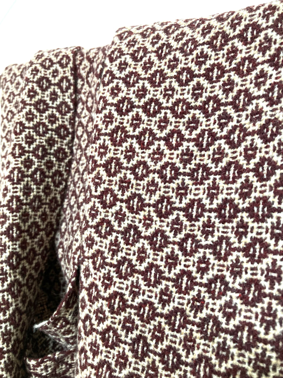 [19]Ｒ＆Ｒカシミアウールのシャドーウィーブ織りのマフラー　　　えんじ小豆 8枚目の画像