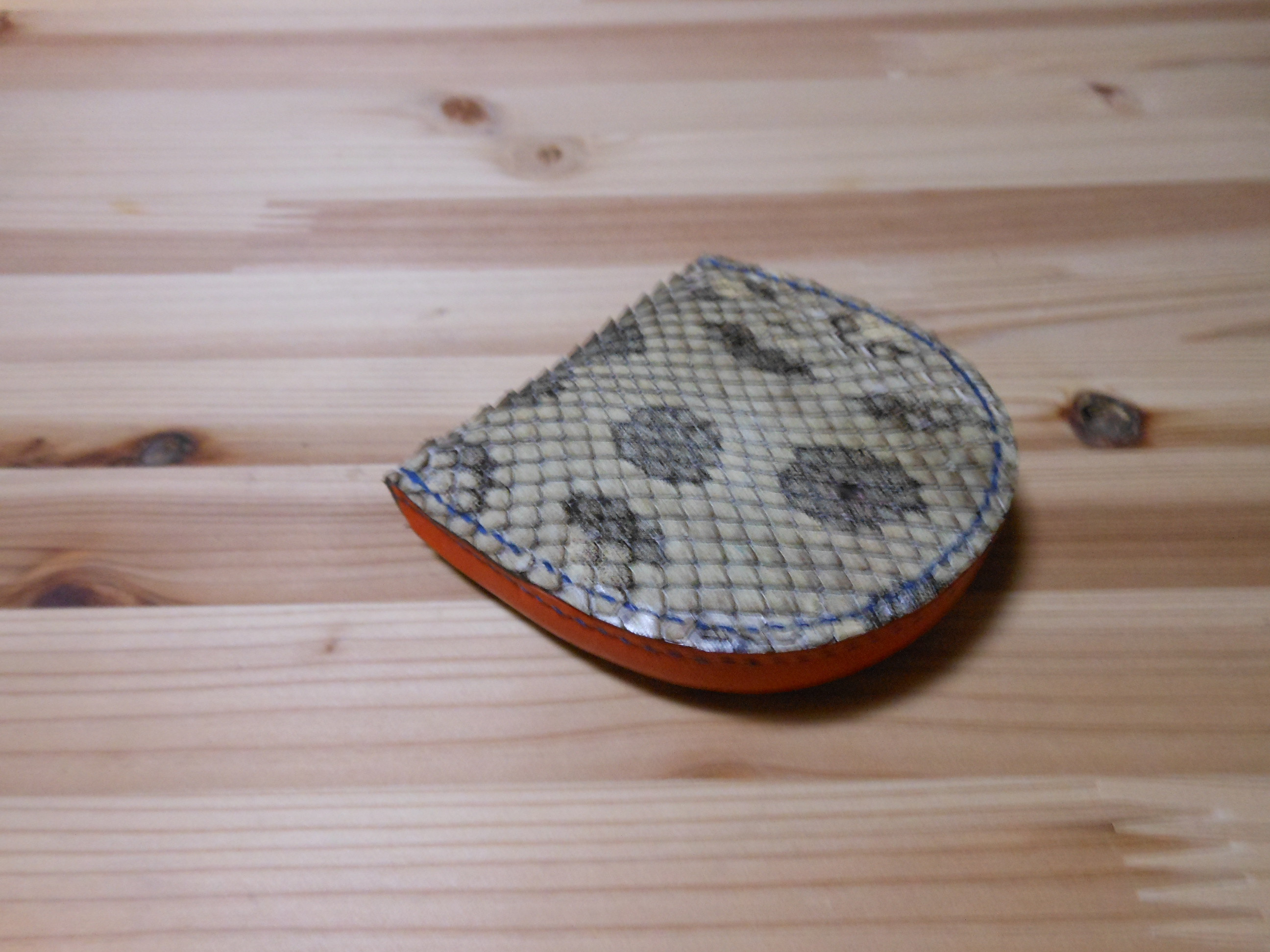 馬蹄型コインケース、蛇_アナコンダ