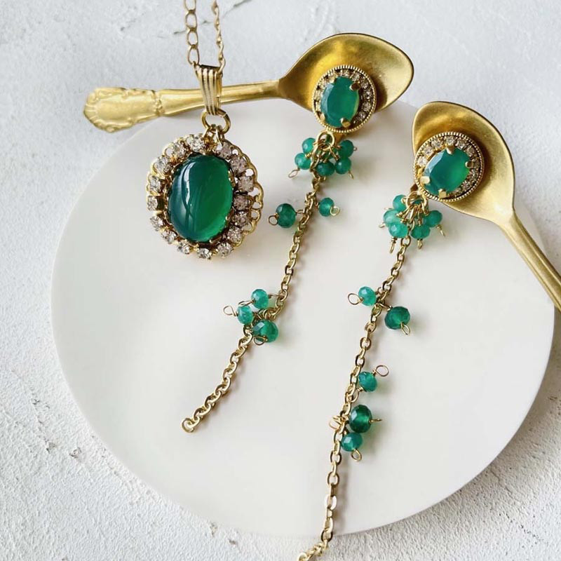 グリーン オニキス ロング チェーン イヤリング ゴールド グリーン オニキス ビジュー 天然石 イヤリング 14KGF