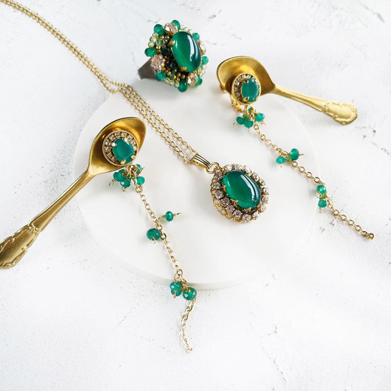 グリーン オニキス ロング チェーン イヤリング ゴールド グリーン オニキス ビジュー 天然石 イヤリング 14KGF