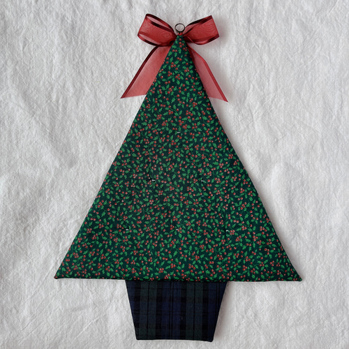 パッチワークキルトのクリスマスツリー タペストリーツリー キルト