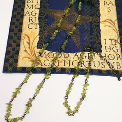グリーンの天然石をふんだんに使用した 金古美ネックレス＆ブレスレットの2点セット 5枚目の画像