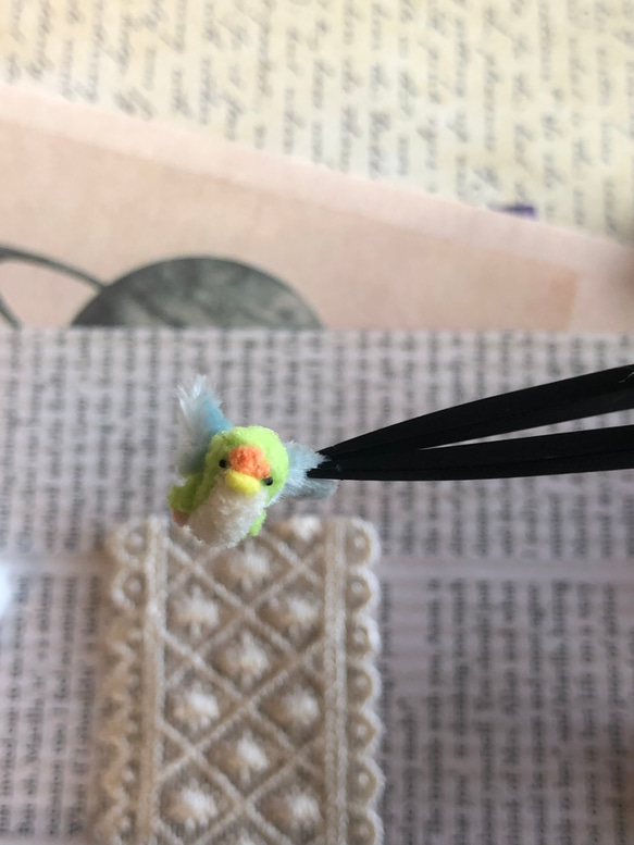 ミニチュア　コザクラインコ　モールアート　極小 1枚目の画像