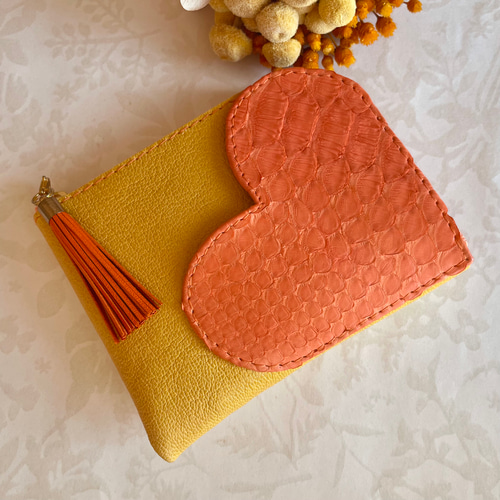 ミニ財布 コンパクト L字ファスナー パイソン ♡ハートモチーフ