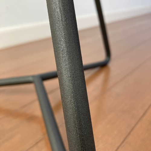 アイアンスツール本革アイボリー（ブラックに変更可）張座