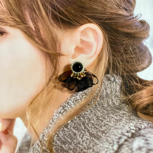 ビーズ刺繍 ブラック ループ フリルリボン ブラウンビーズ ✤ 入学式