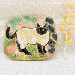 ネコの陶板　シャムねこ　白黒　インテリア飾り・壁掛け　北欧風　植物お花　手作り陶器・陶芸 2枚目の画像