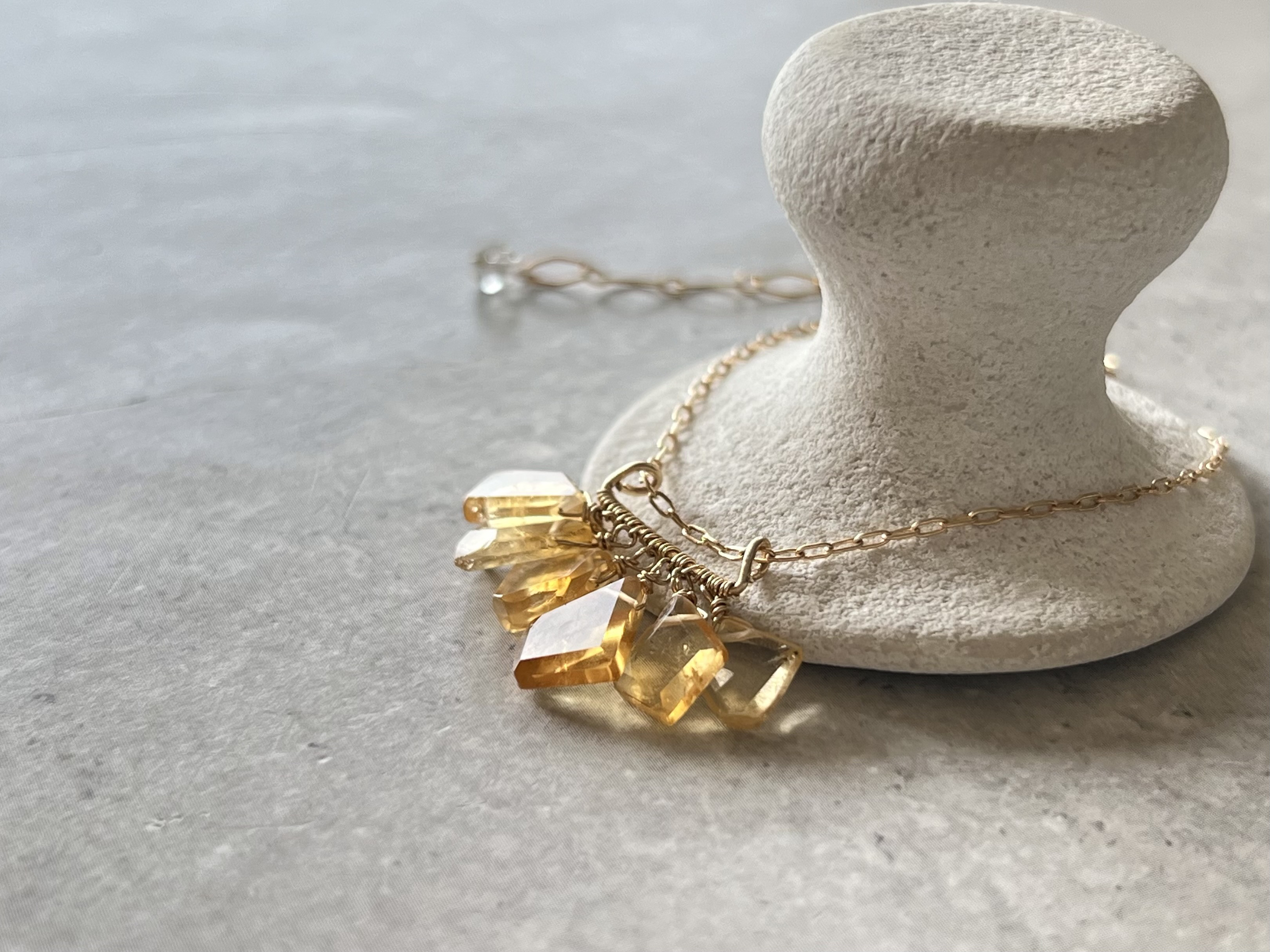 14kgf 天然石 花びらネックレス【シトリン】11月誕生石