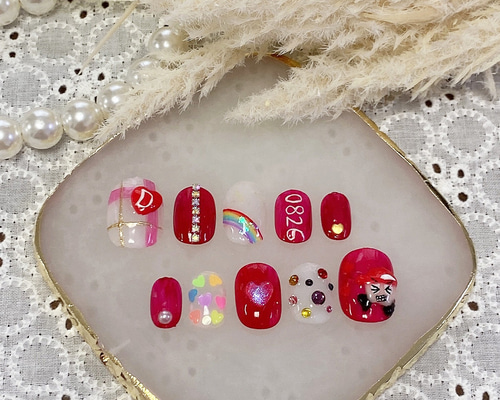 achunyan_.1ページ ネイルチップ 💅🏽 今回は \ネイルチップ作品特集/ サロン級の仕上がりを
