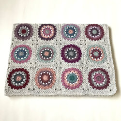 ウールのブランケット 74×75 (モチーフつなぎ・くさり編み花 ウールのブランケット 74×75 (モチーフつなぎ・くさり編み花