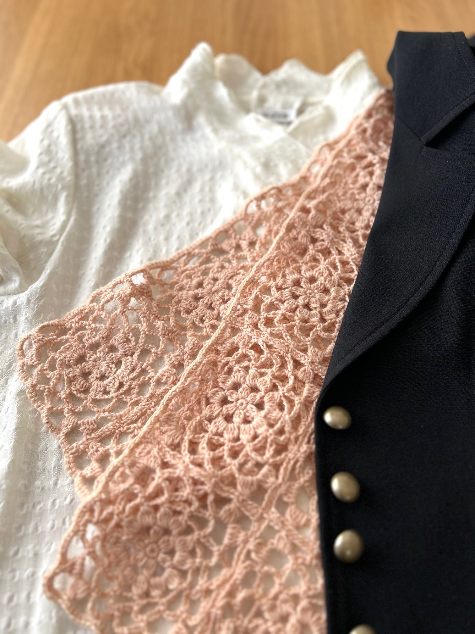 さくら染め　フラワーモチーフマフラー