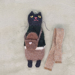 秋冬にゃんこれくしょん（モスグリーンセーターの黒猫さん・ぼうぐるみ） 4枚目の画像