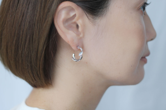 小葉子環形耳環 第9張的照片