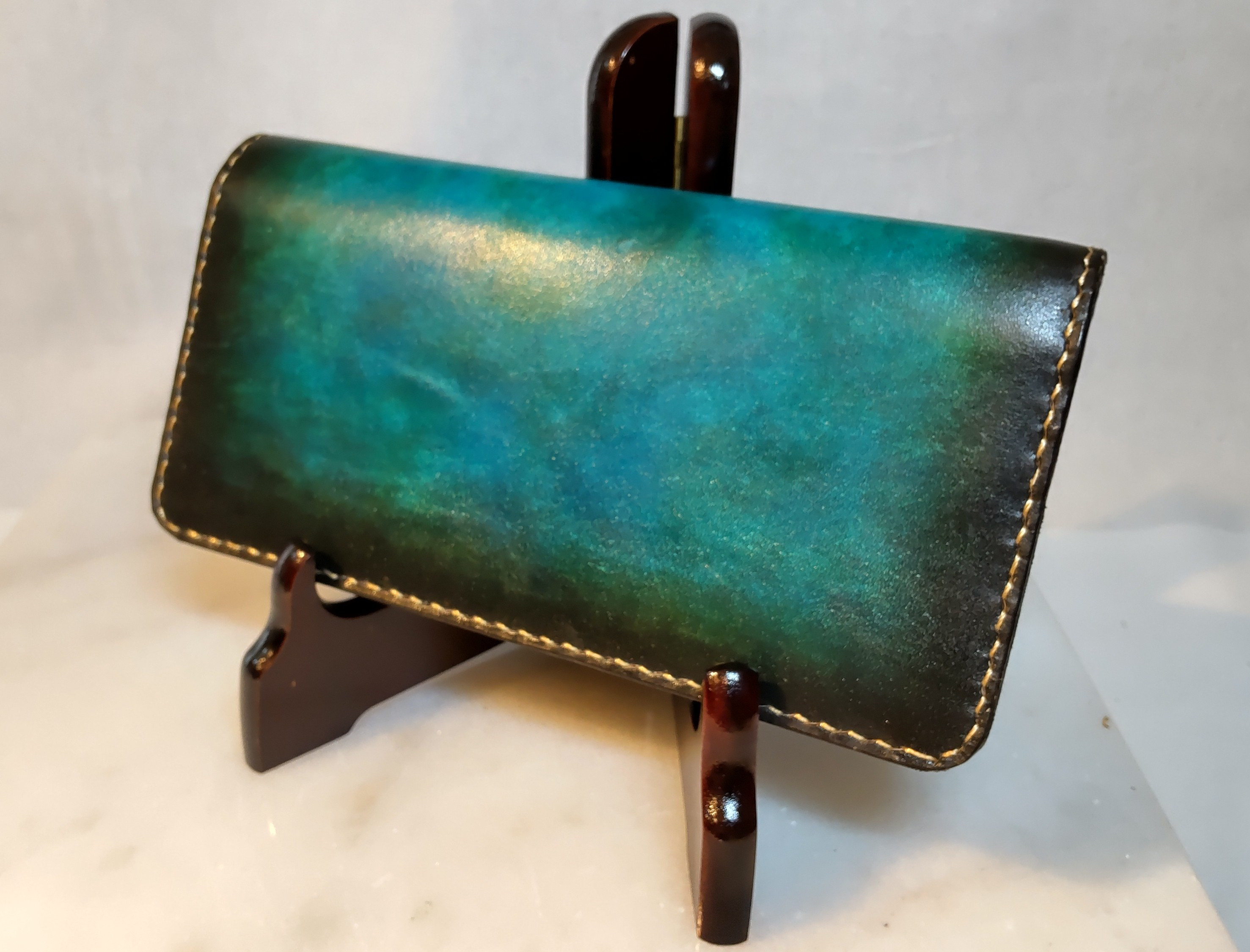 手染めヌメ革、ロングウォレット：セノーテブルー 27,300円